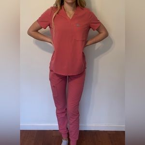 Women’s Pink Figs Scrubs